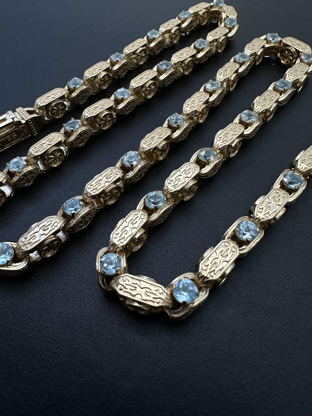 Luxury men’s chain with topaz and gold finish