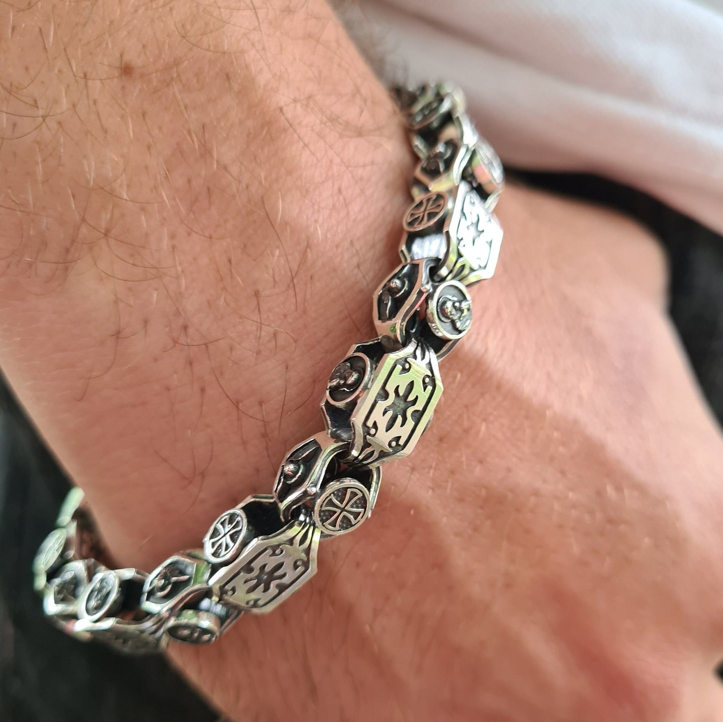 men's bracelet made of 925 silver with the image of the Virgin Mary