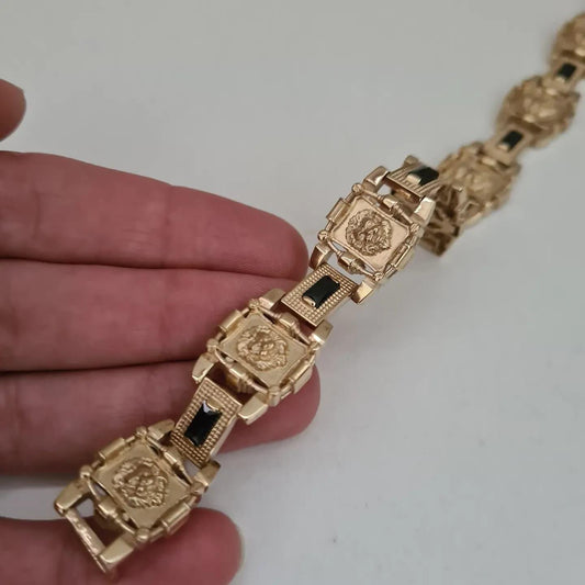 men's baguette onyx bracelet with embossed lions