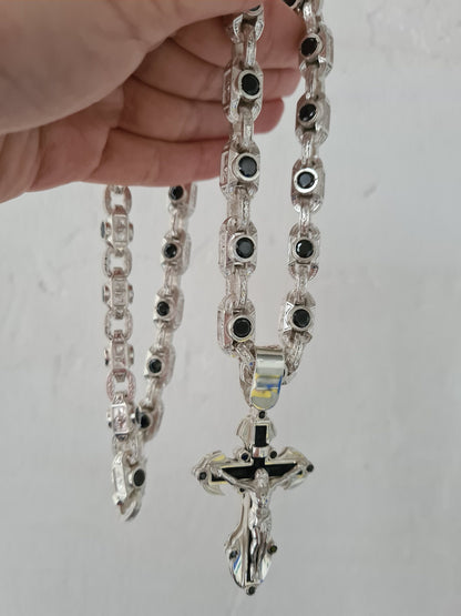 Silver chain with black onyx with cross