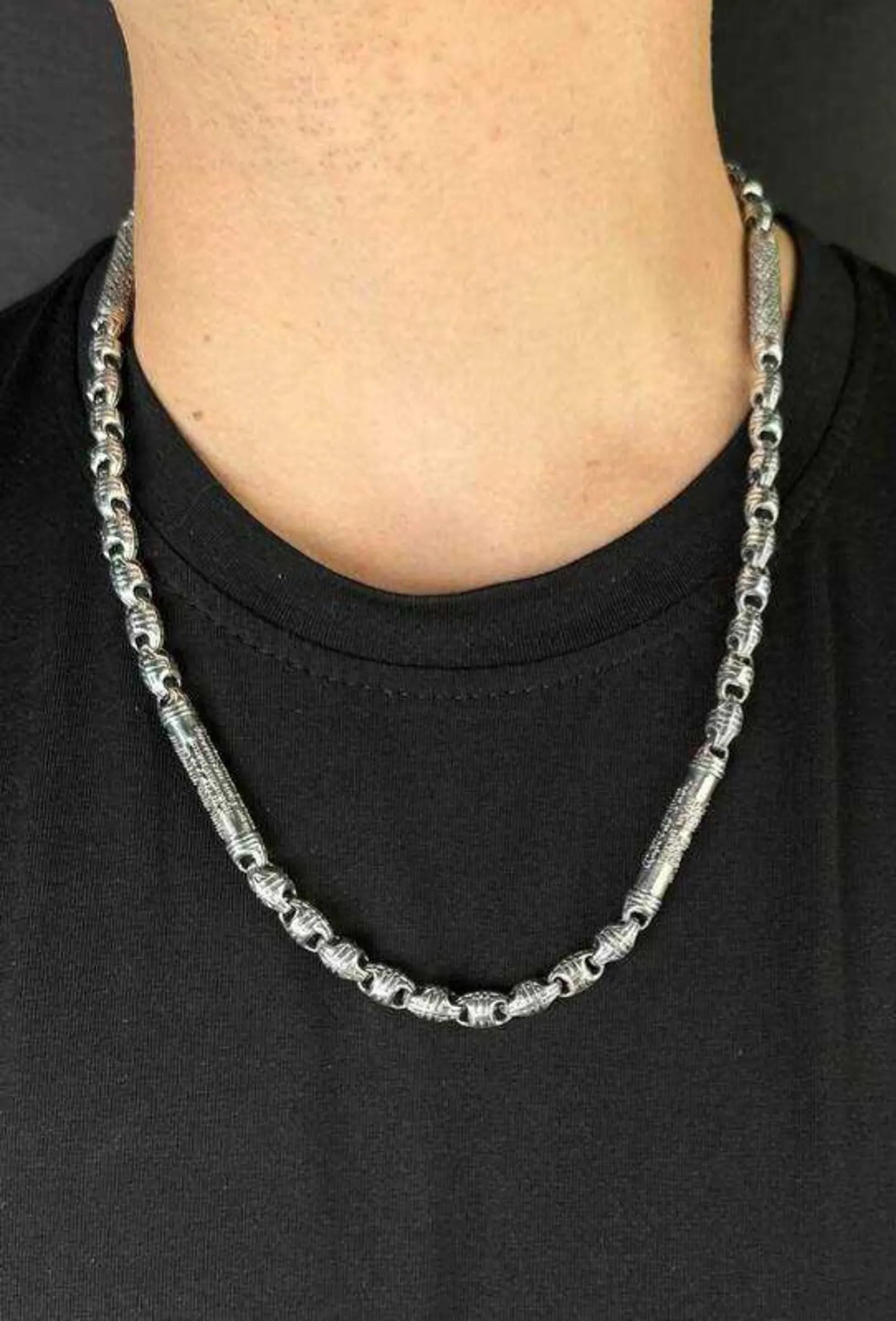 Exclusive oxidized silver chain for men with prayer and stone details