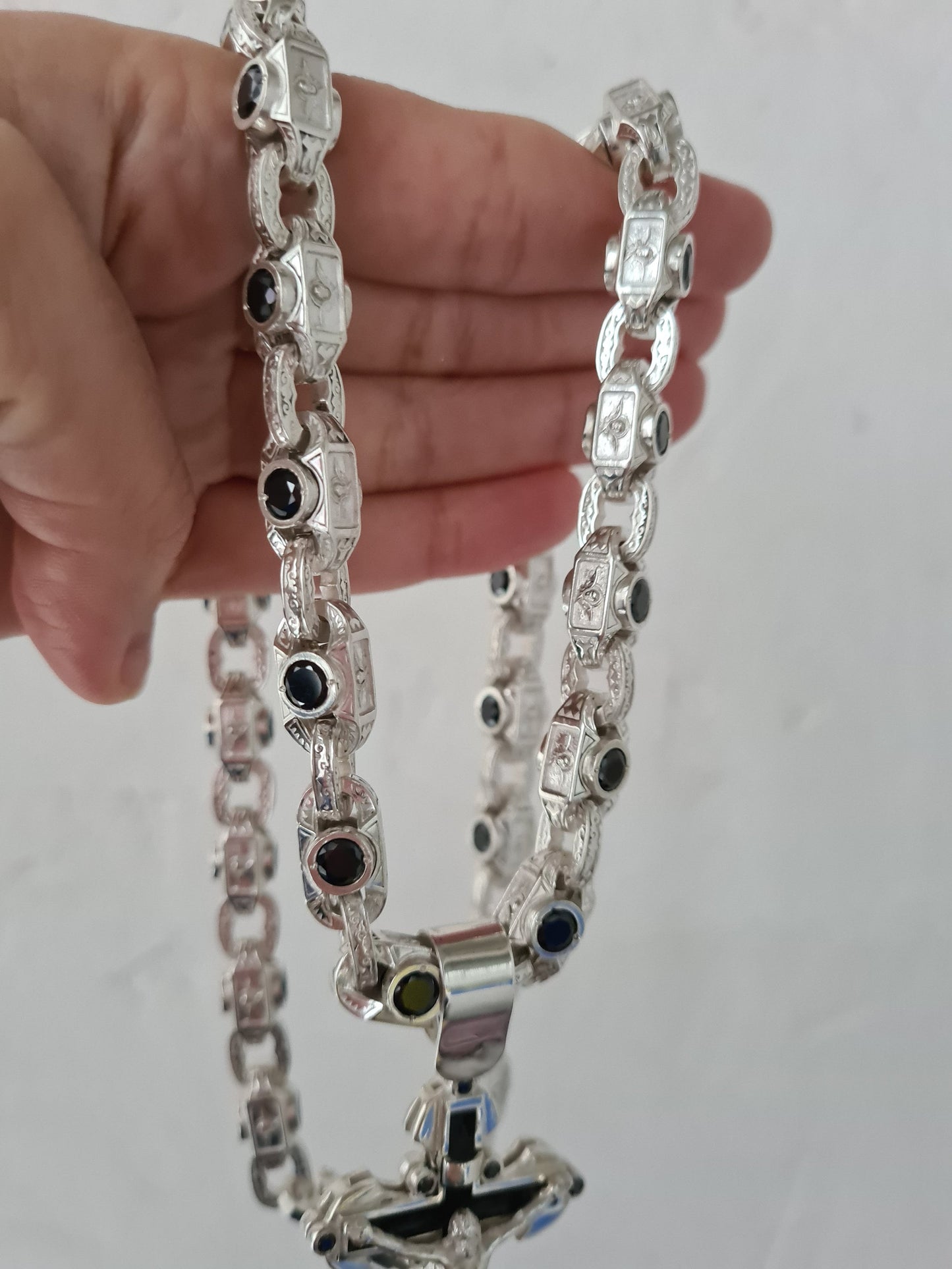 Massive silver chain with onyx - general view