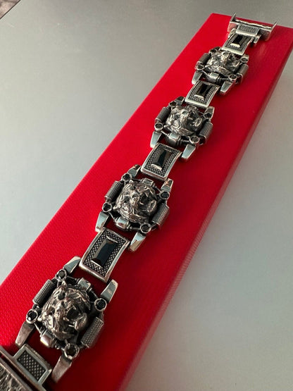 Men's bracelet made of 925 silver with the image of tigers