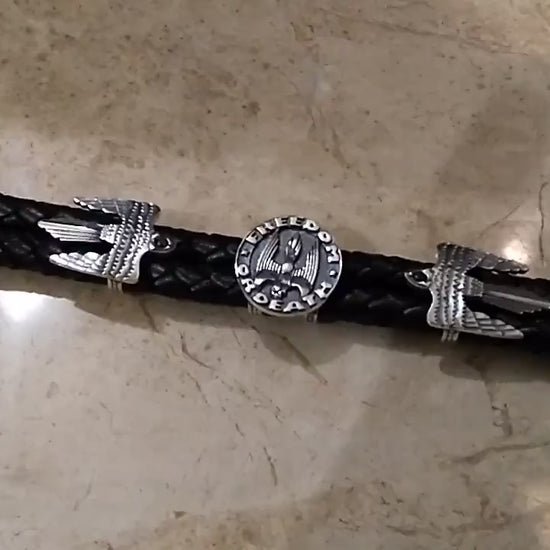 Historical freedom bracelet with silver motto plate