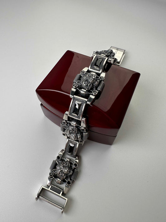 Men's Silver Wolf Head Bracelet Front View
