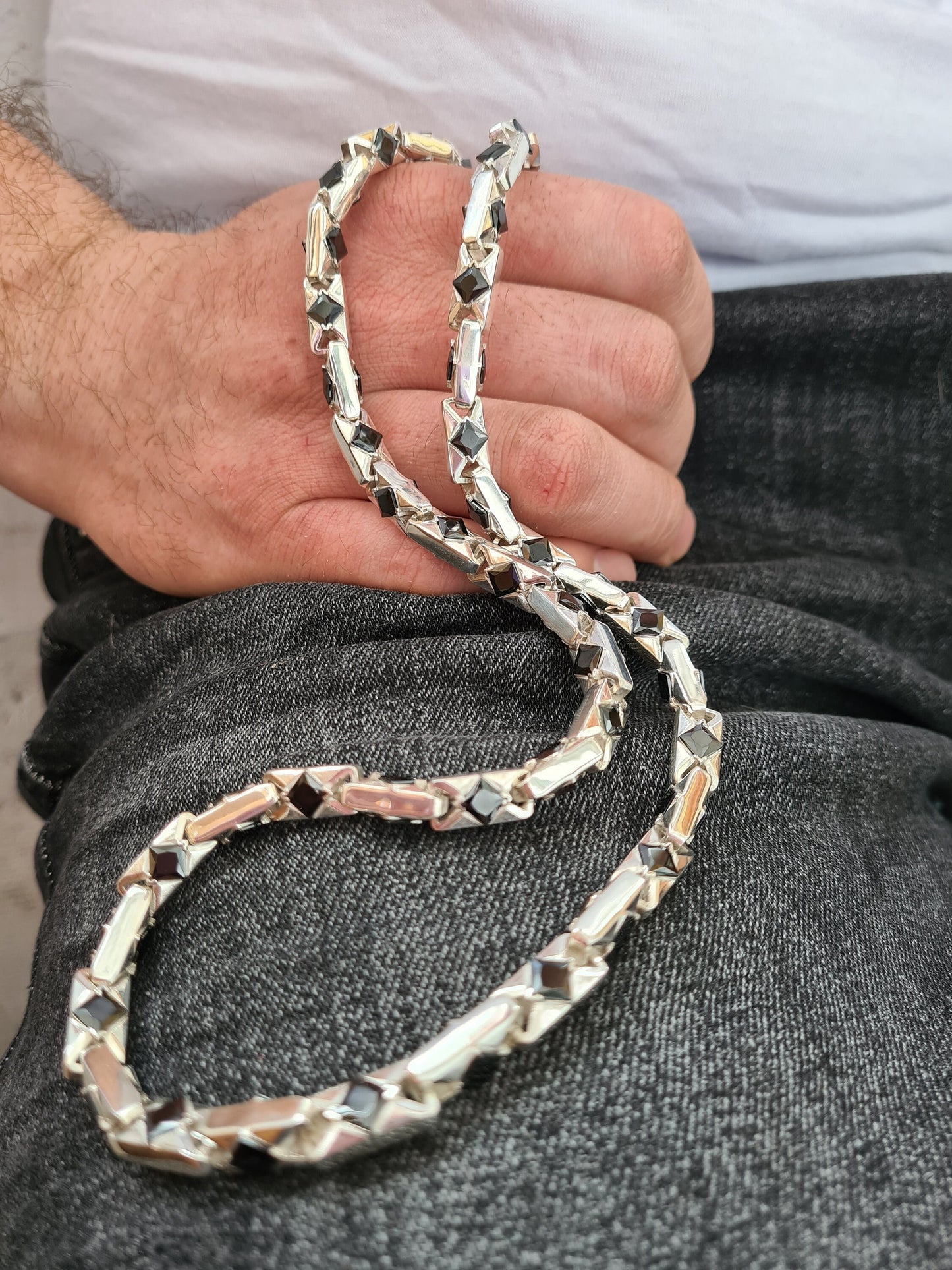 massive necklace-chain made of silver 925 with agate stones